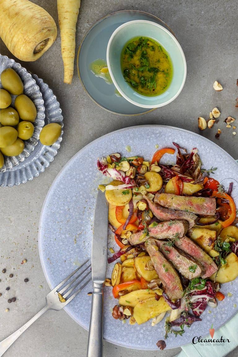 Gemuesesalat mit Rinderfiletstreifen